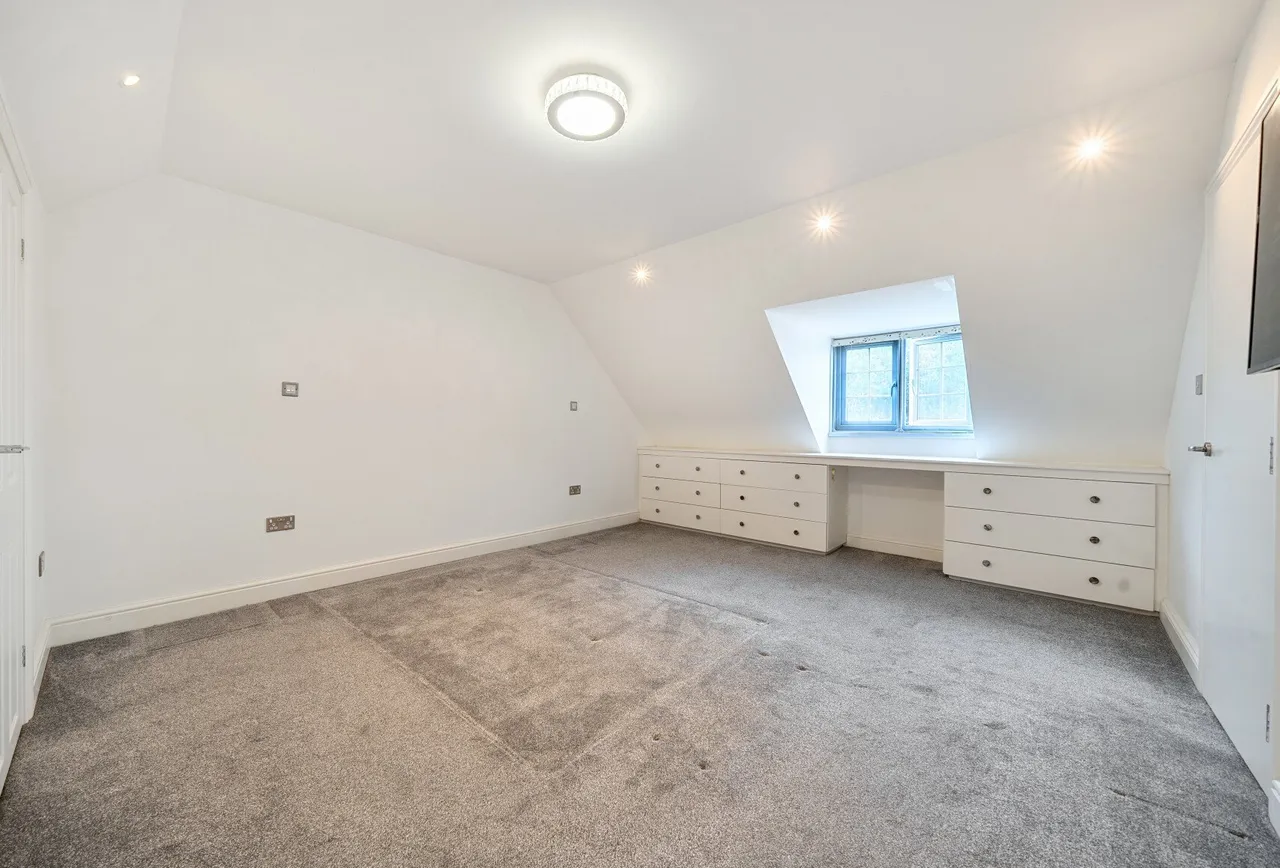 Risley Close, Morden, SM4 5DS, photo 17