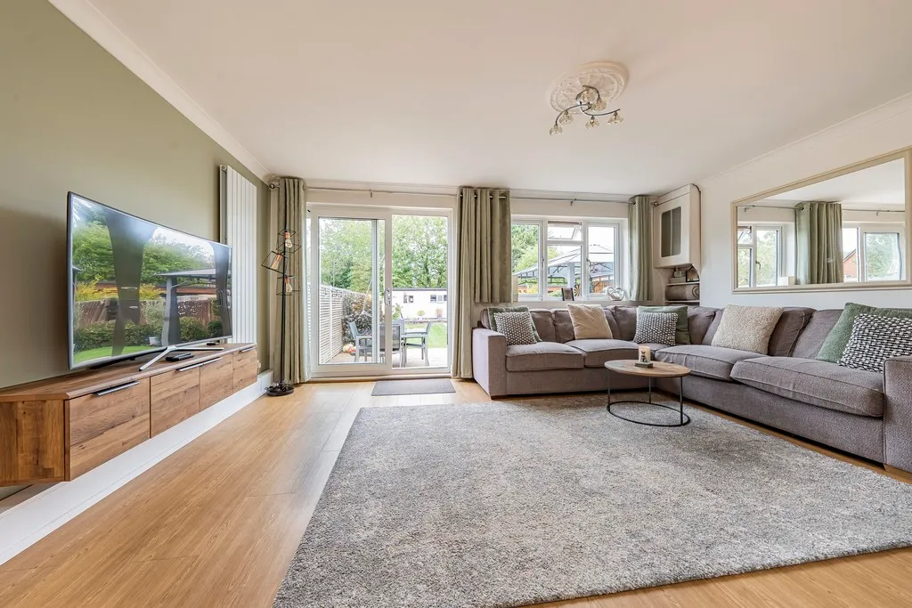 Long Drive, Ruislip, photo 28
