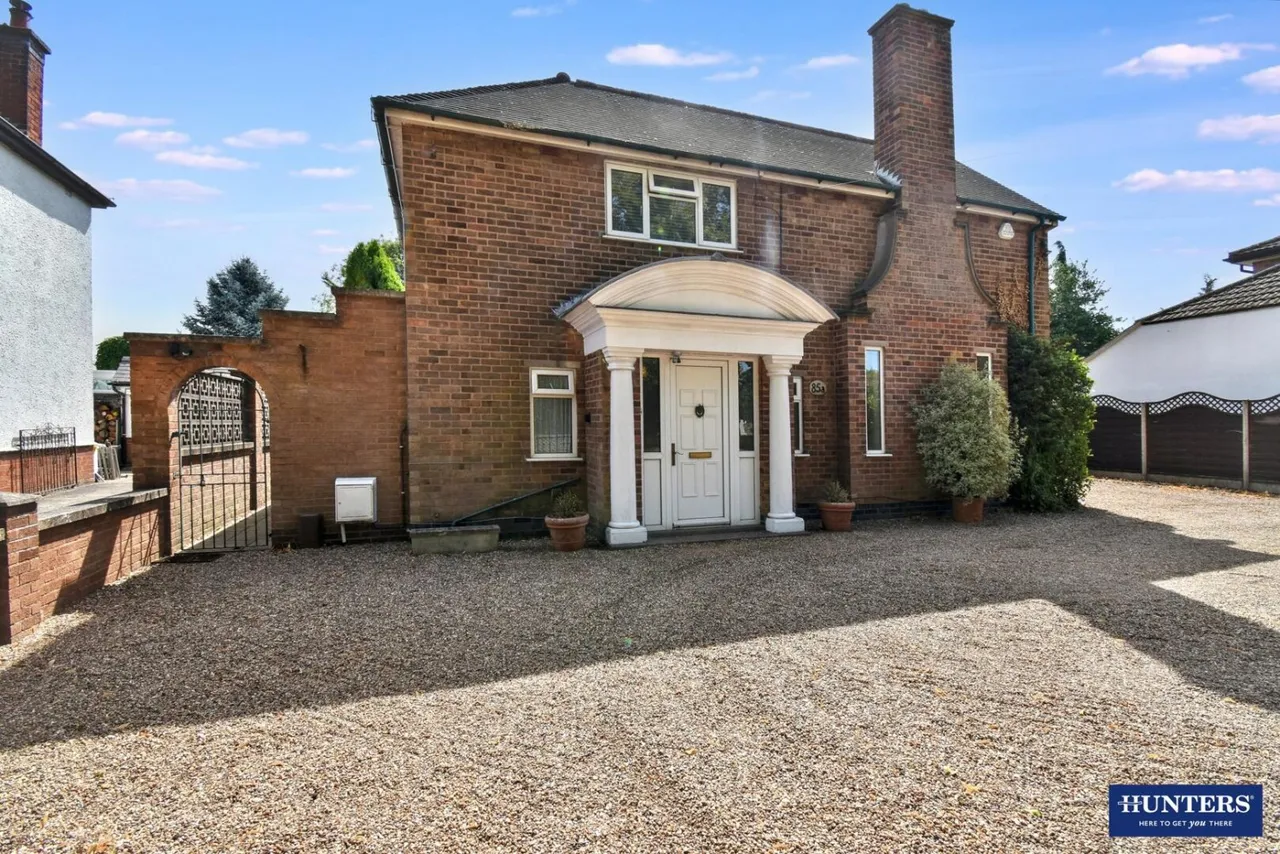 3 bed house for sale — Leicester Road, Hinckley