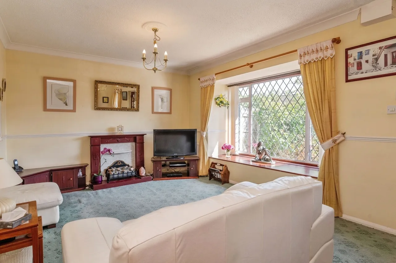 Leon Drive, Vange, Basildon, Essex, SS16, photo 2