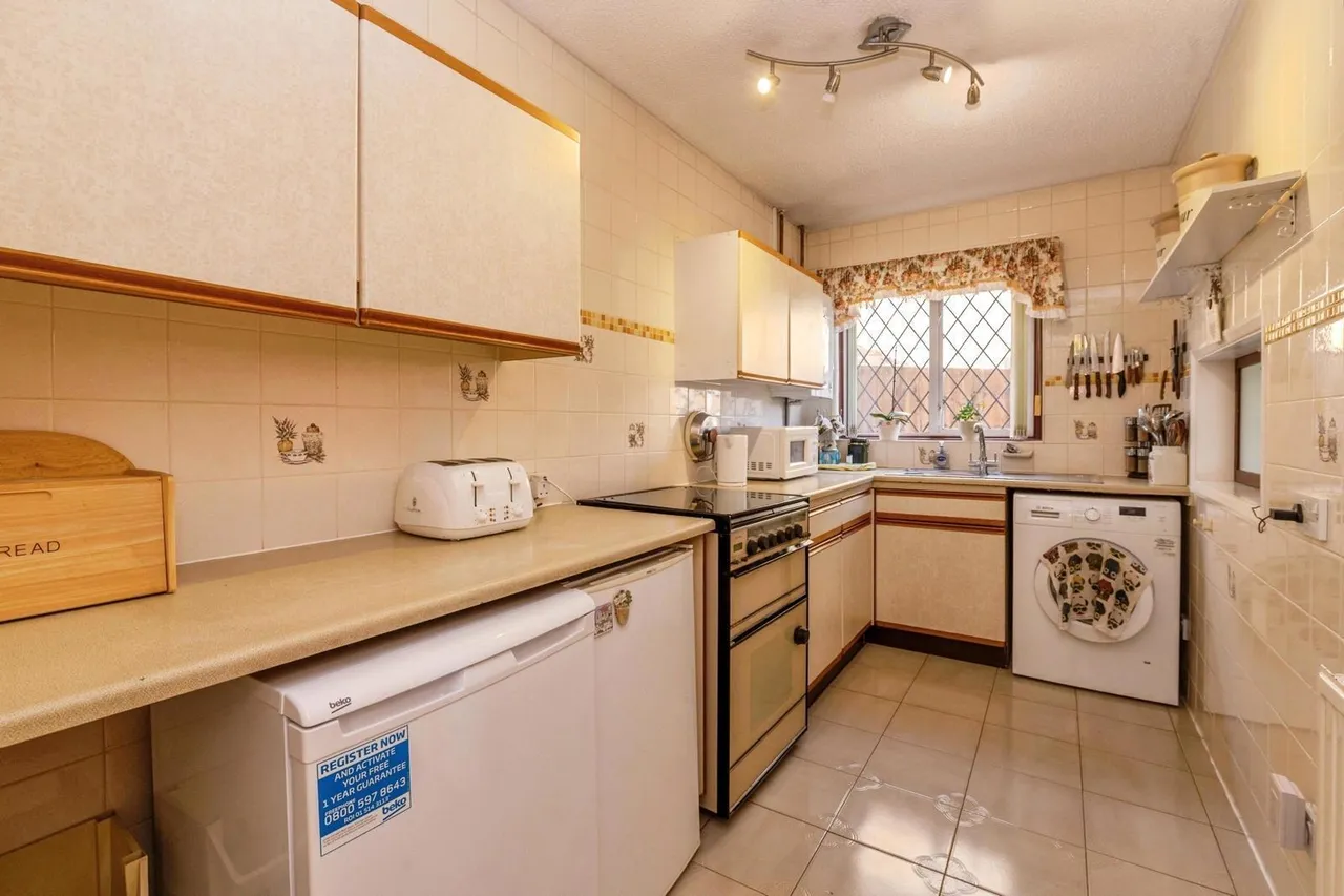 Leon Drive, Vange, Basildon, Essex, SS16, photo 4