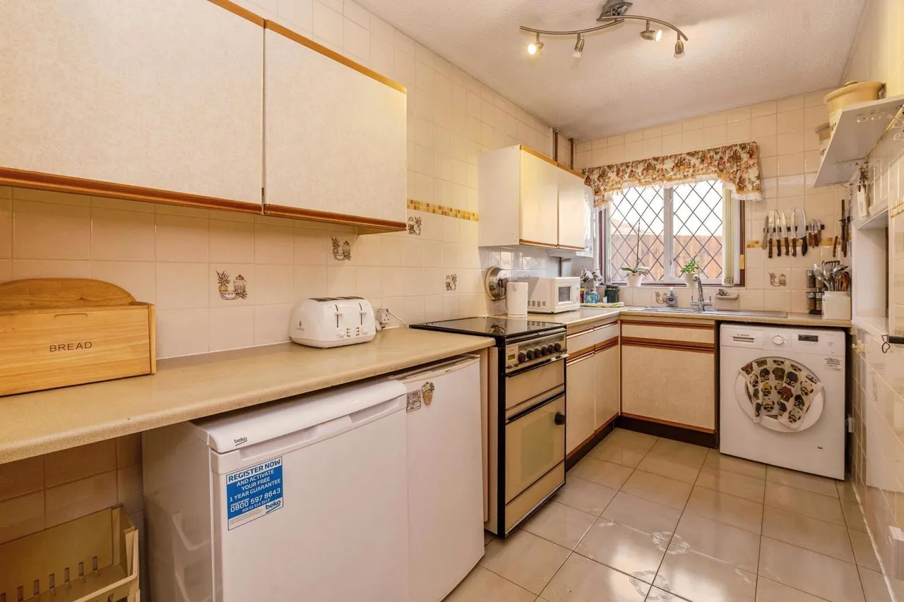 Leon Drive, Vange, Basildon, Essex, SS16, photo 24