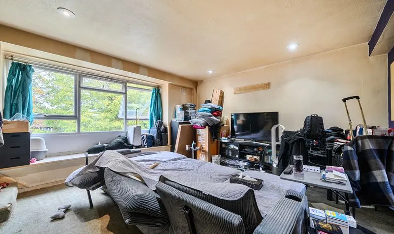 Grove Avenue, Epsom, KT17, photo 3