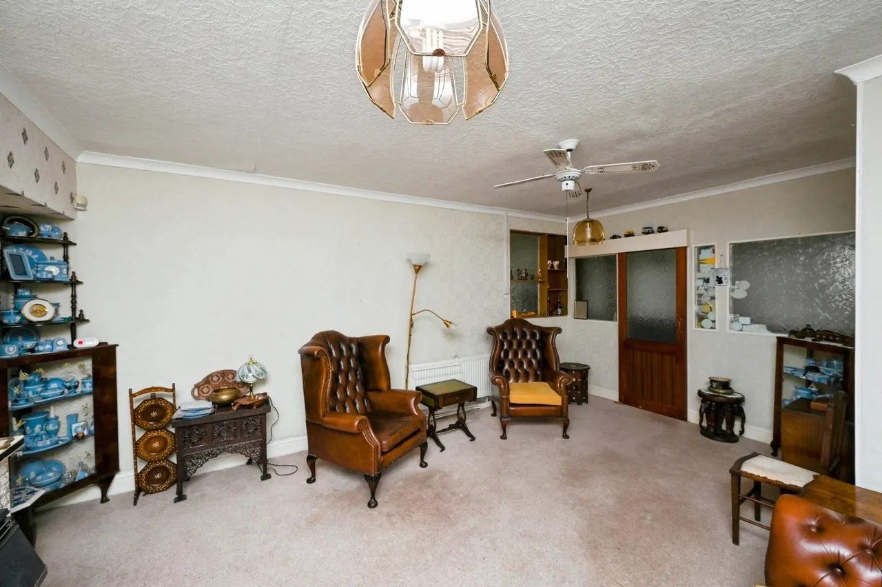 Second Avenue, Rainworth, Mansfield, Nottinghamshire, NG21, photo 7