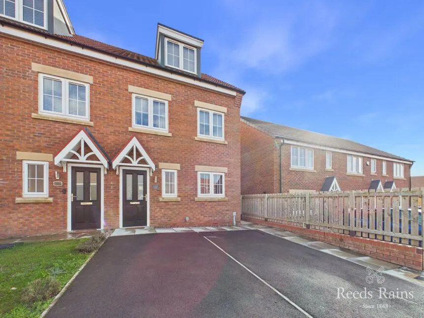 Millfields Drive, YO13, photo 5