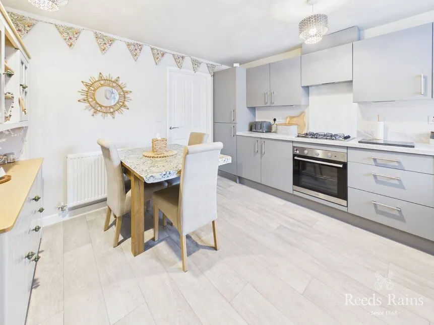 Millfields Drive, YO13, photo 4