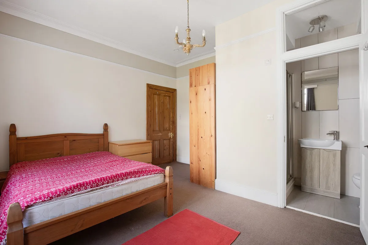 Woodville Road, London, W5, photo 13