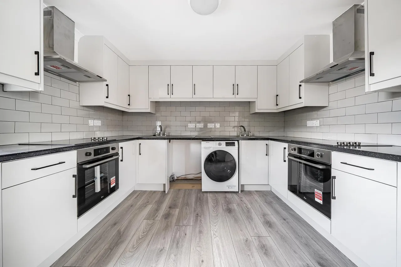 Albany Road, Old Windsor, SL4, photo 14