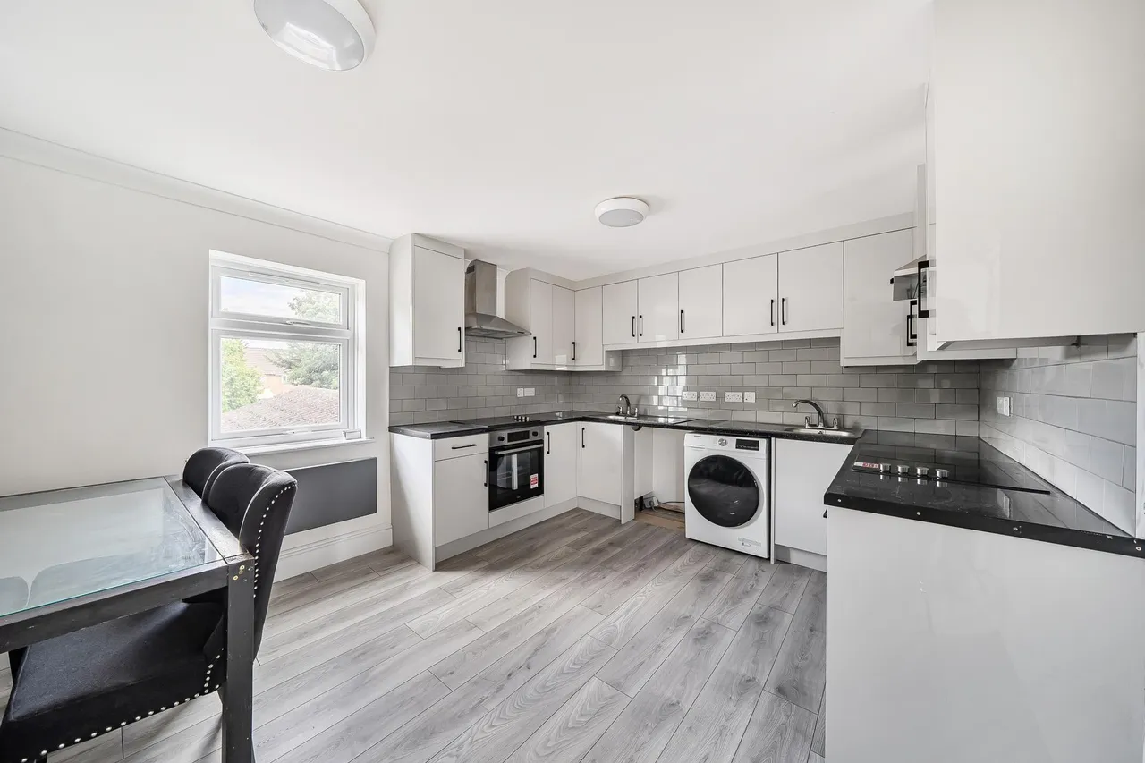 Albany Road, Old Windsor, SL4, photo 17