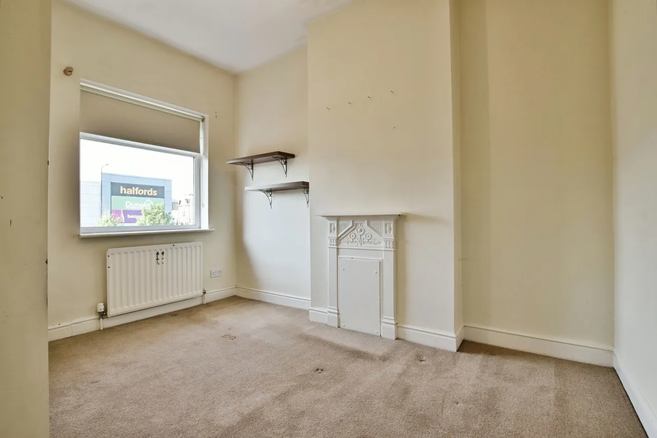 Beaconsfield Road, Altrincham, WA14, photo 7