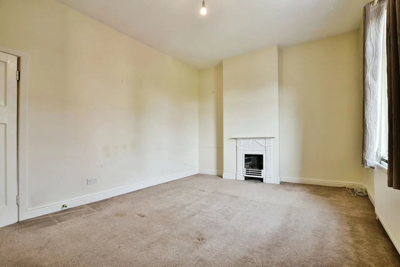 Beaconsfield Road, Altrincham, WA14, photo 6