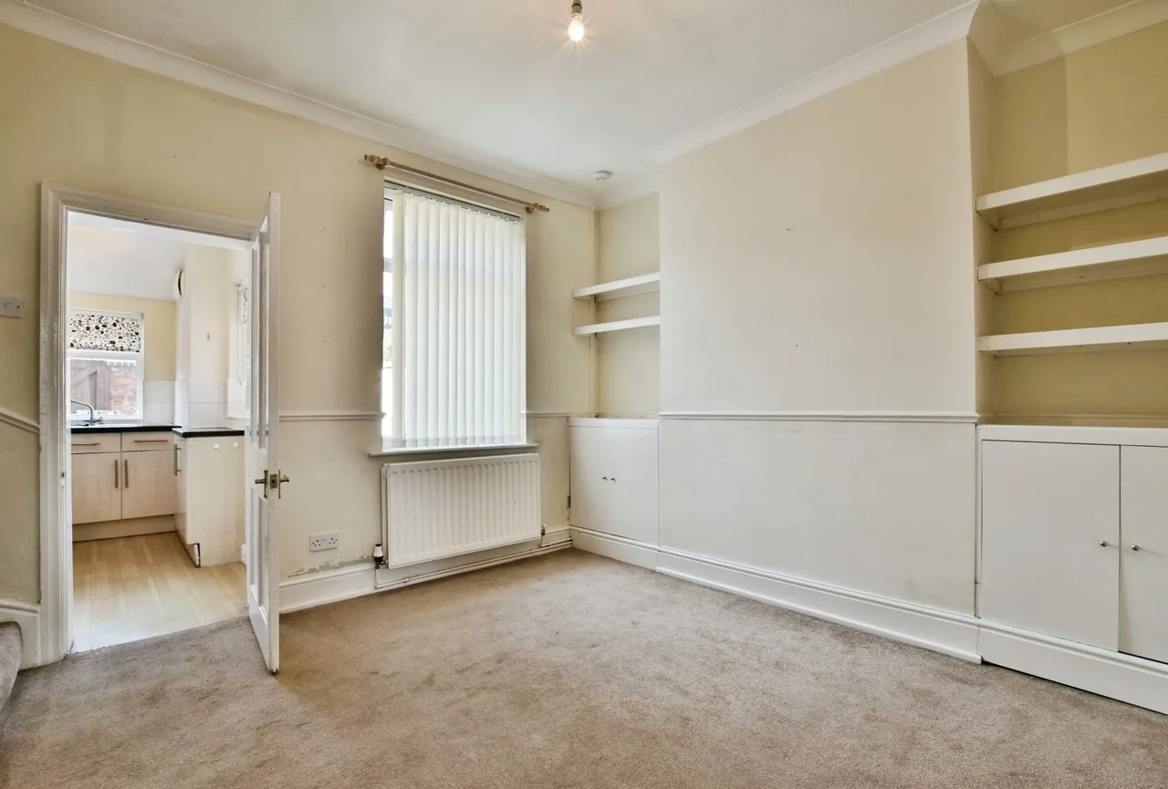 Beaconsfield Road, Altrincham, WA14, photo 3