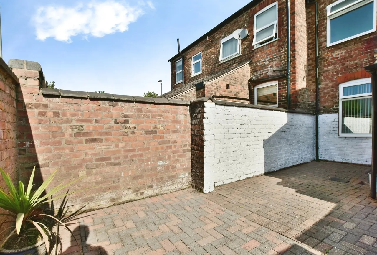 Beaconsfield Road, Altrincham, WA14, photo 12