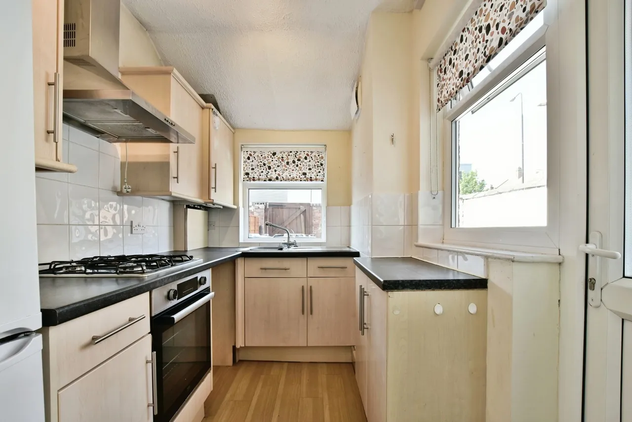 Beaconsfield Road, Altrincham, WA14, photo 15