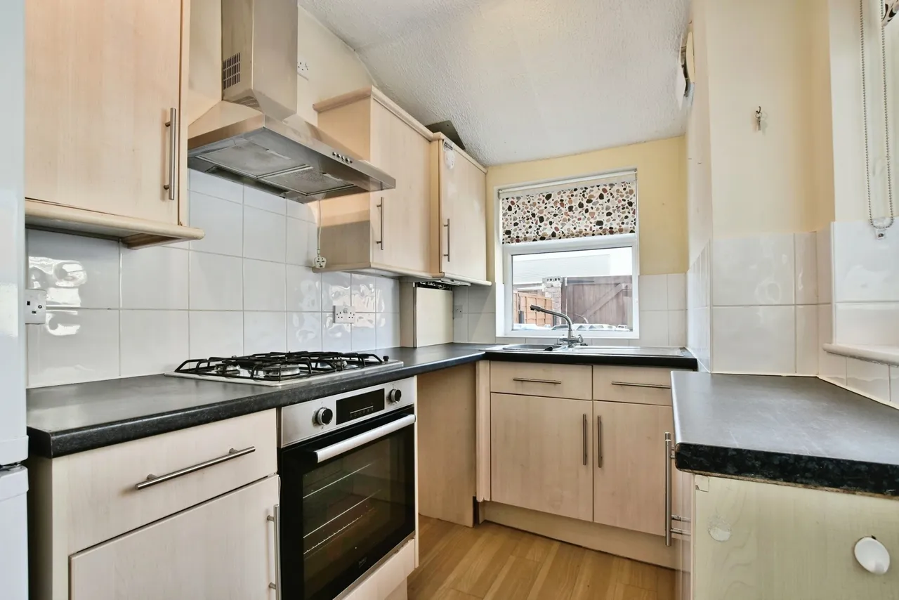 Beaconsfield Road, Altrincham, WA14, photo 2