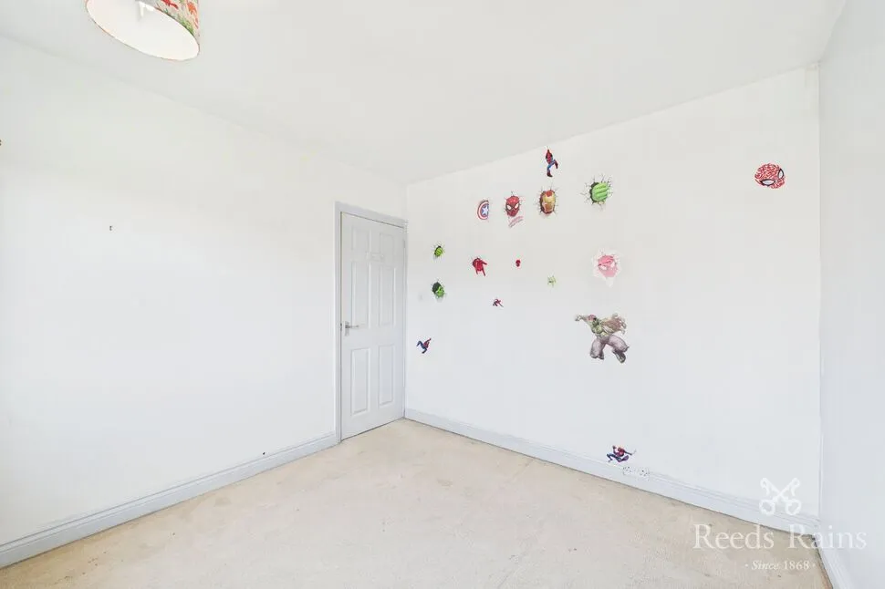 Rowena Drive, Thurcroft, S66, photo 13