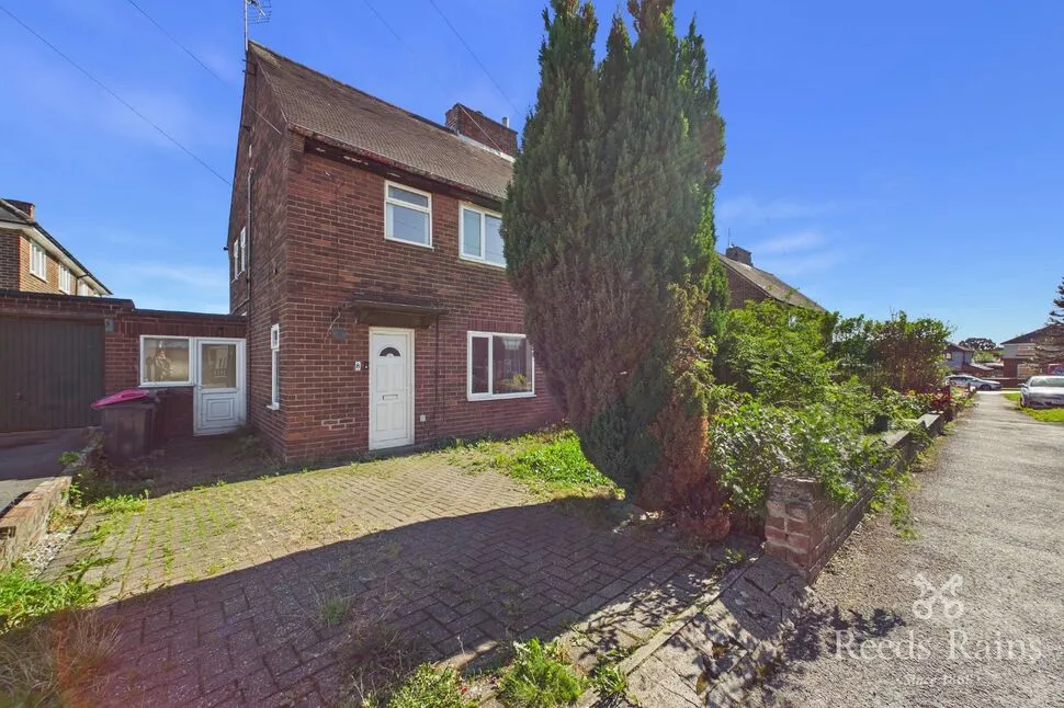 Rowena Drive, Thurcroft, S66, photo 17