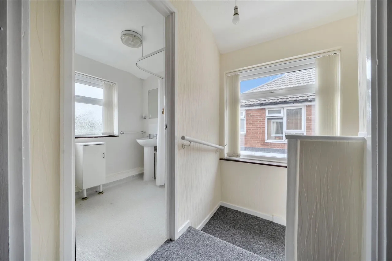 Crescent Gardens, Newtown, SY16, photo 10