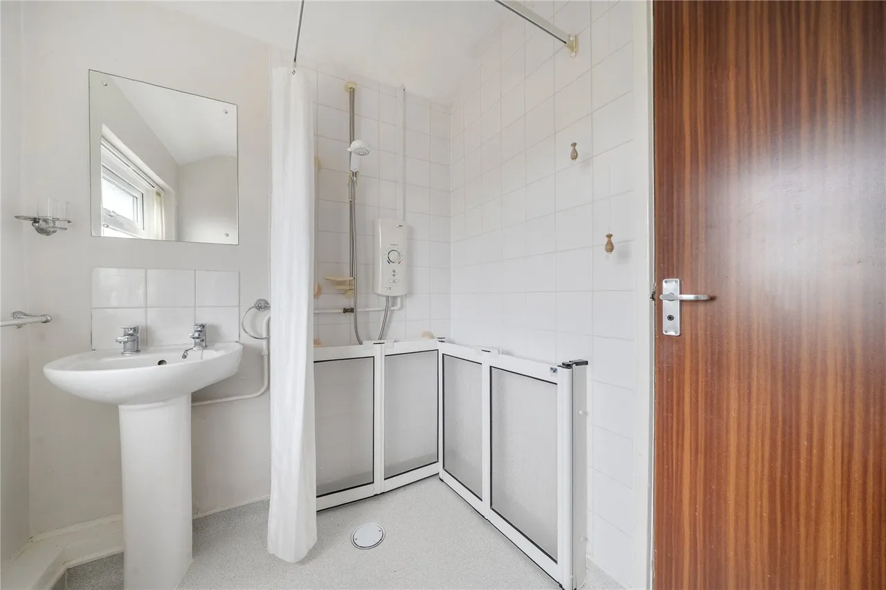 Crescent Gardens, Newtown, SY16, photo 16