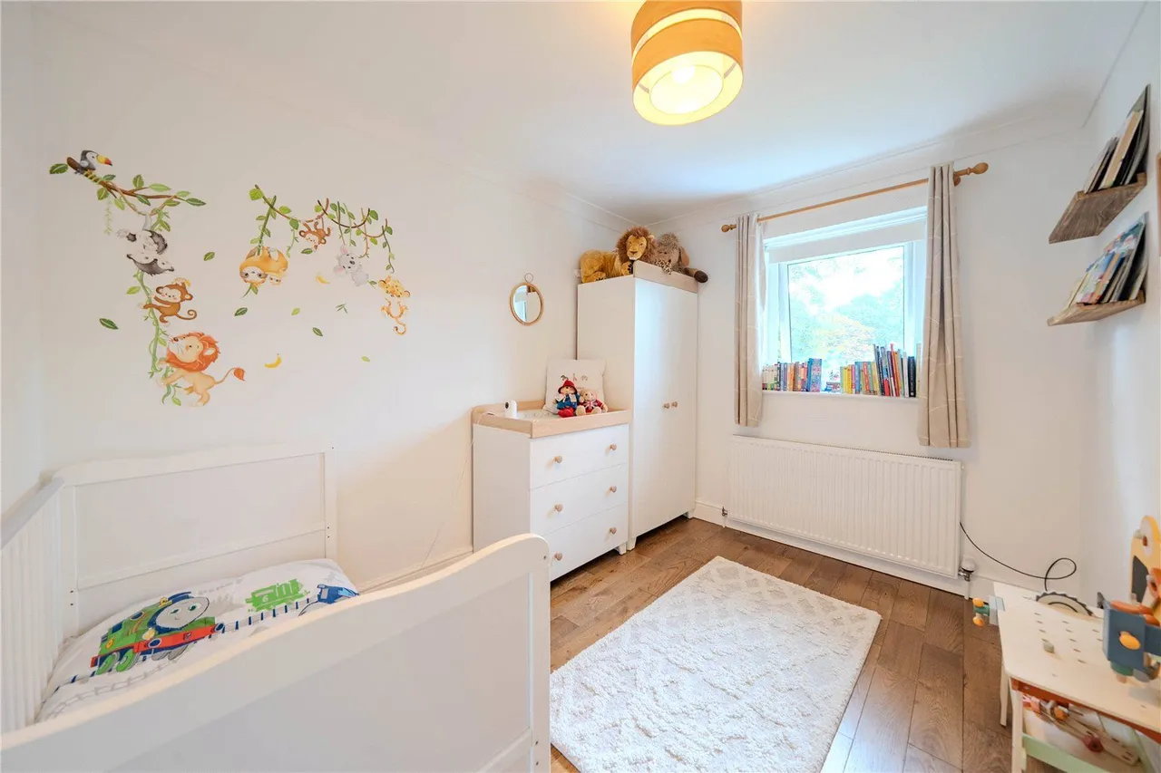 Oaklea Hall Close, Adel, LS16, photo 17