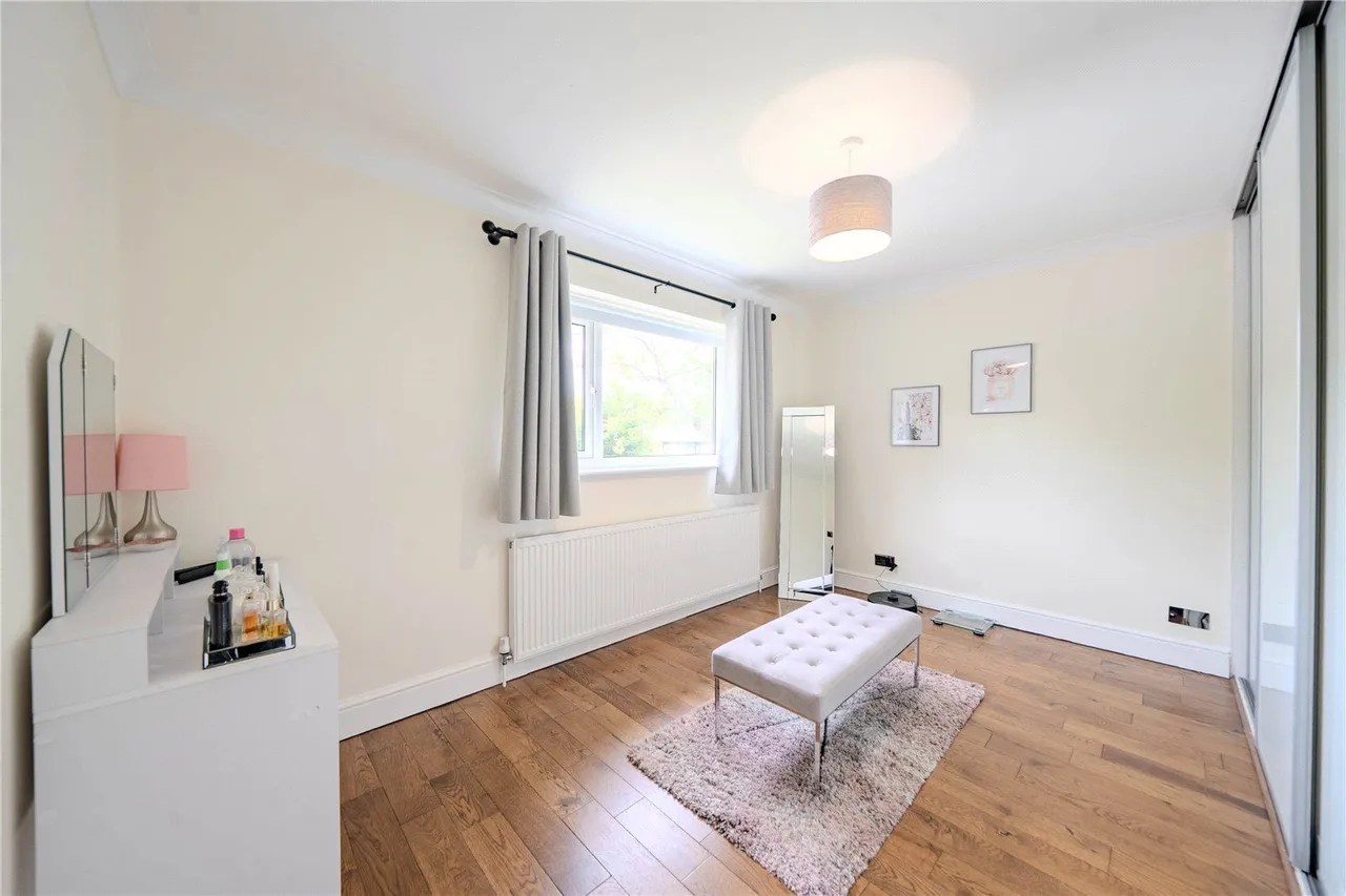 Oaklea Hall Close, Adel, LS16, photo 9