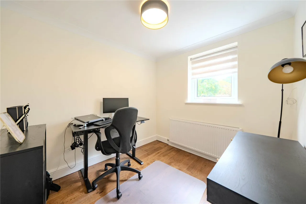 Oaklea Hall Close, Adel, LS16, photo 12