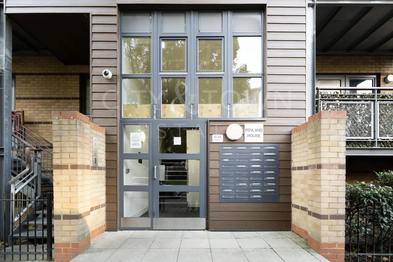 Fenton House, Harry Zeital Way, Clapton, E5, photo 10