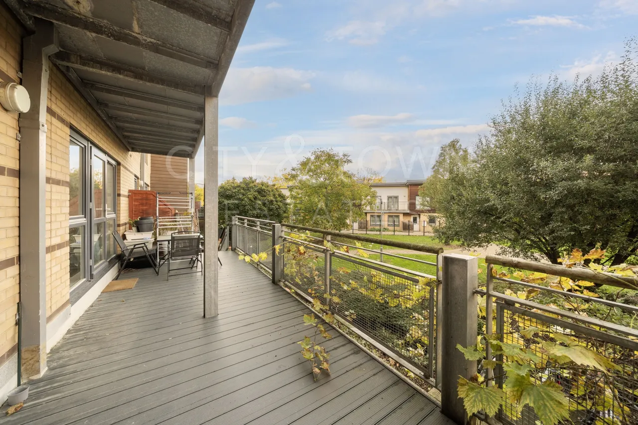 Fenton House, Harry Zeital Way, Clapton, E5, photo 8
