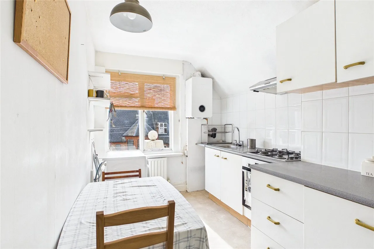 Kirkstall Road, London, SW2, photo 6