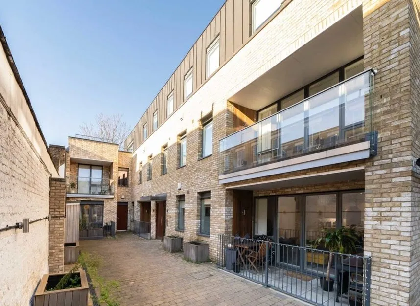 2 bed flat to rent — Balham Hill, Balham, SW12