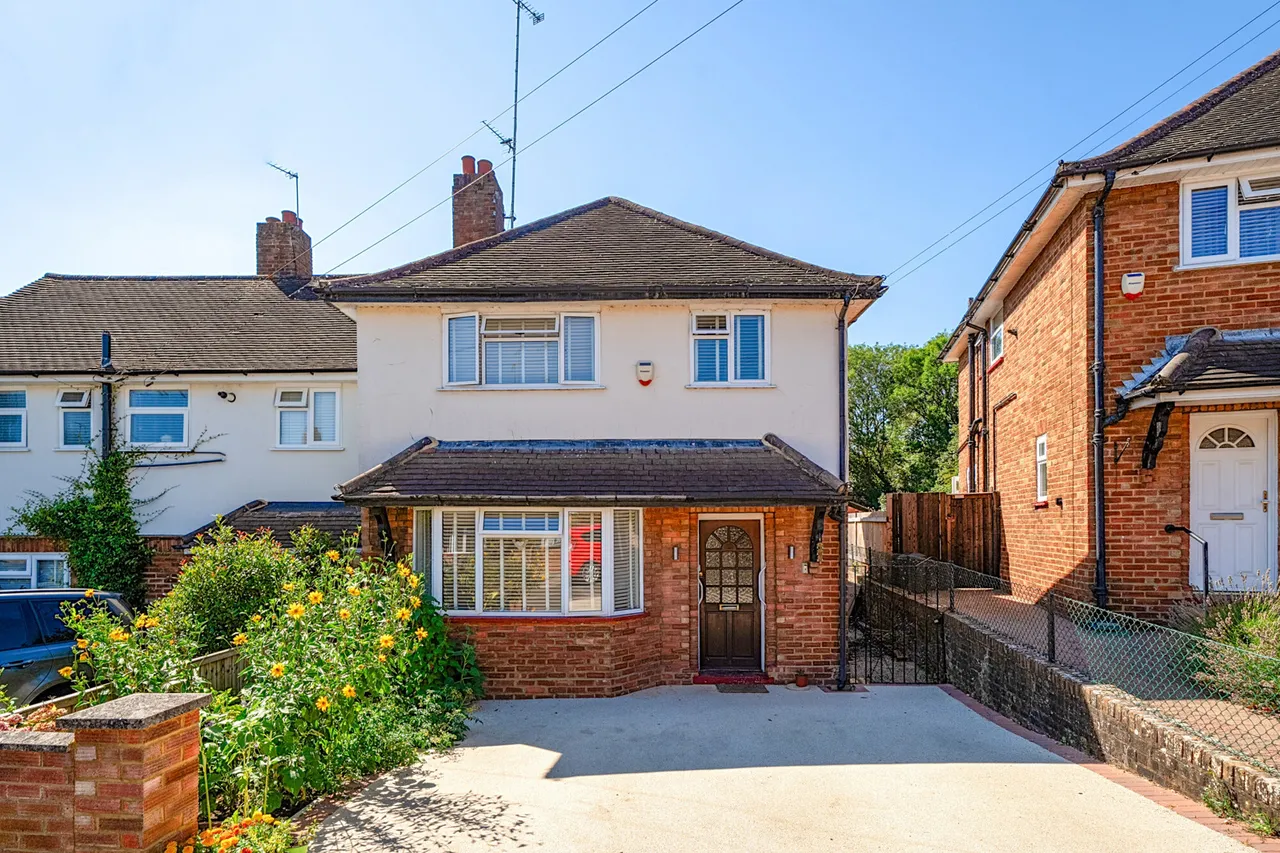3 bed house for sale, St. Marys Road, Harefield, UB9