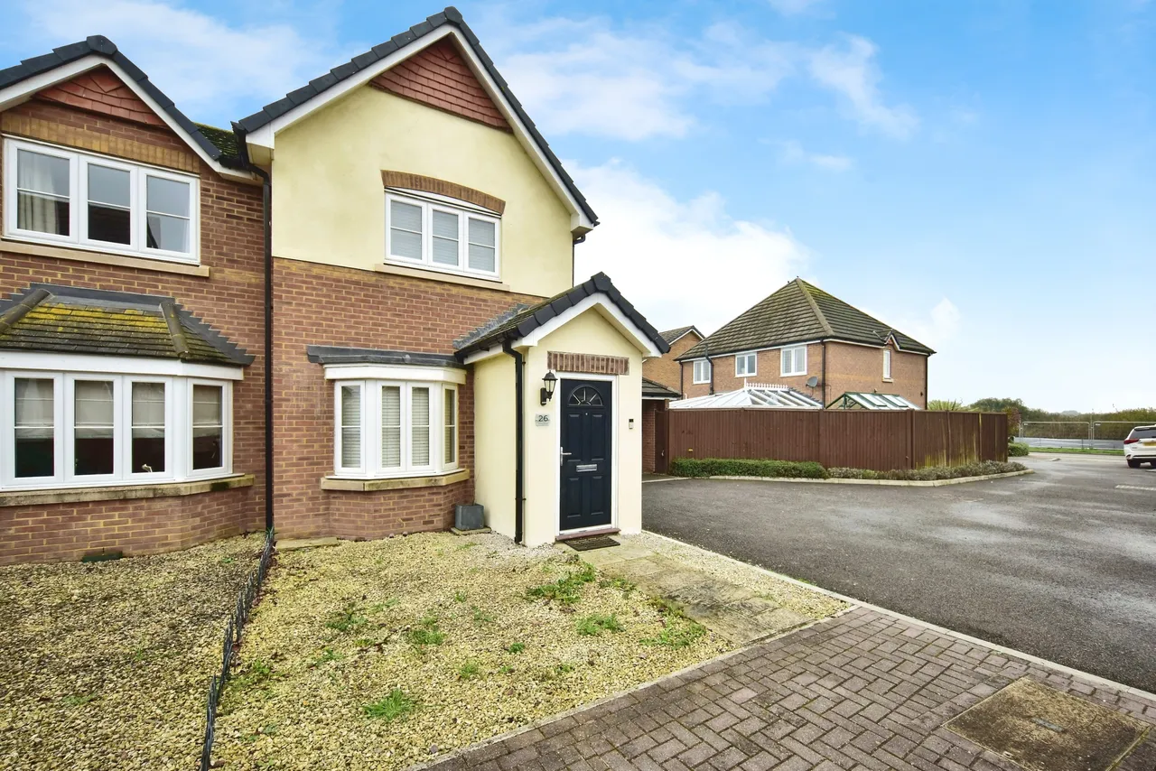 Crocus Avenue, Sheerness, ME12, photo 2