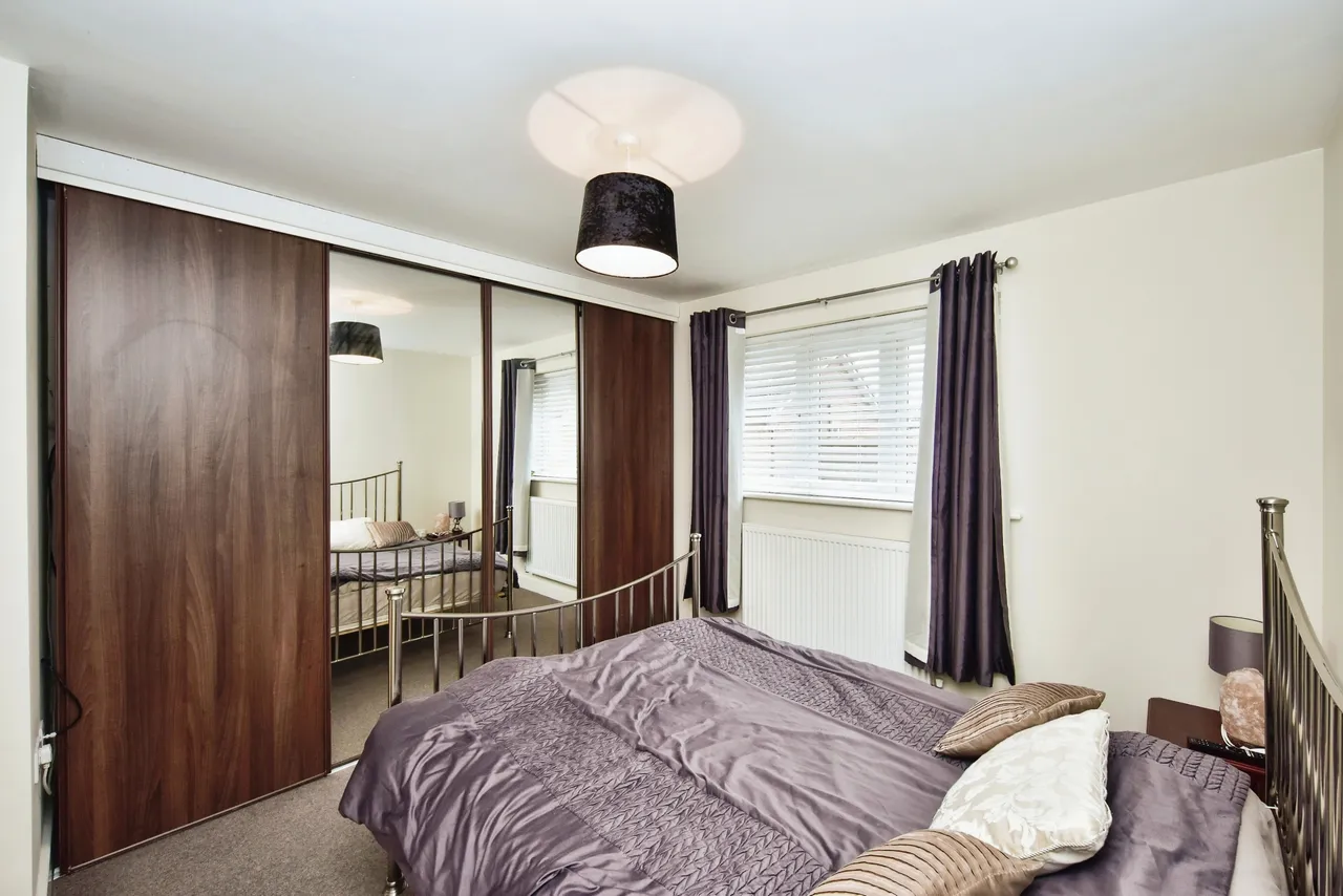 Crocus Avenue, Sheerness, ME12, photo 14