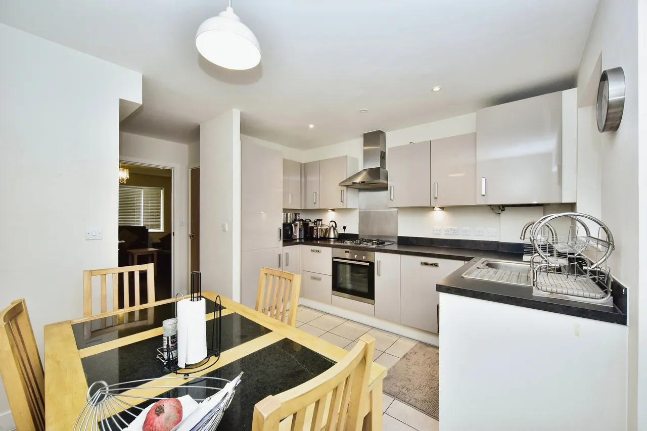 Crocus Avenue, Sheerness, ME12, photo 6