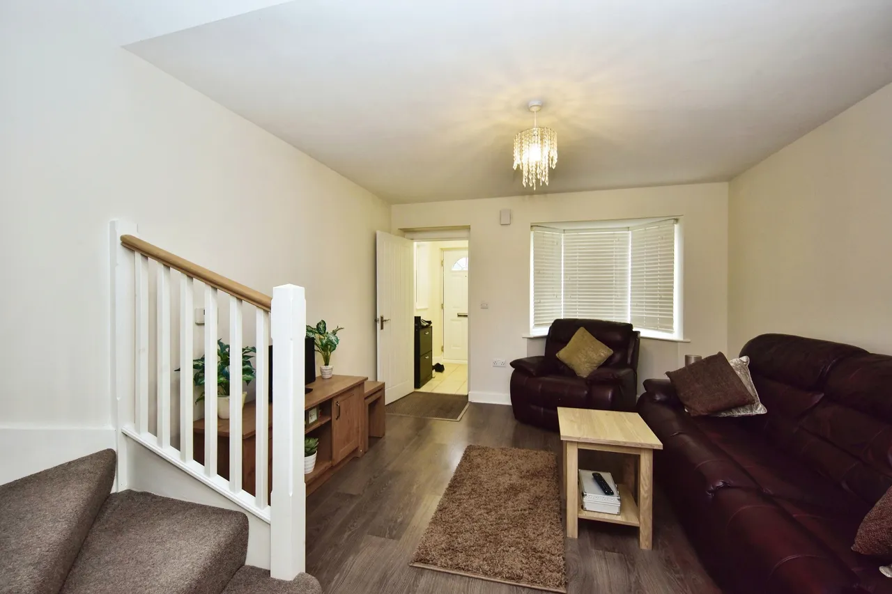 Crocus Avenue, Sheerness, ME12, photo 3