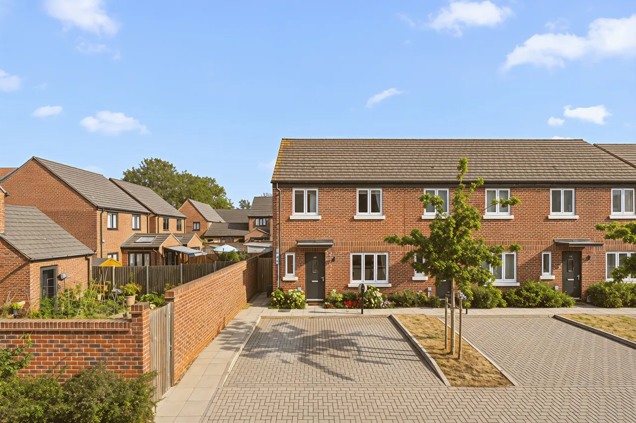 Garrett Crescent, Ottershaw, KT16, photo 17