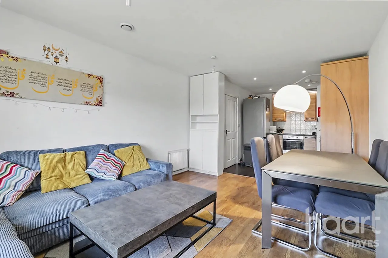 Taywood Road, Northolt, UB5, photo 5