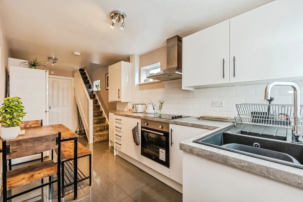 Buxton Road, Newtown, Disley, Stockport, SK12, photo 2