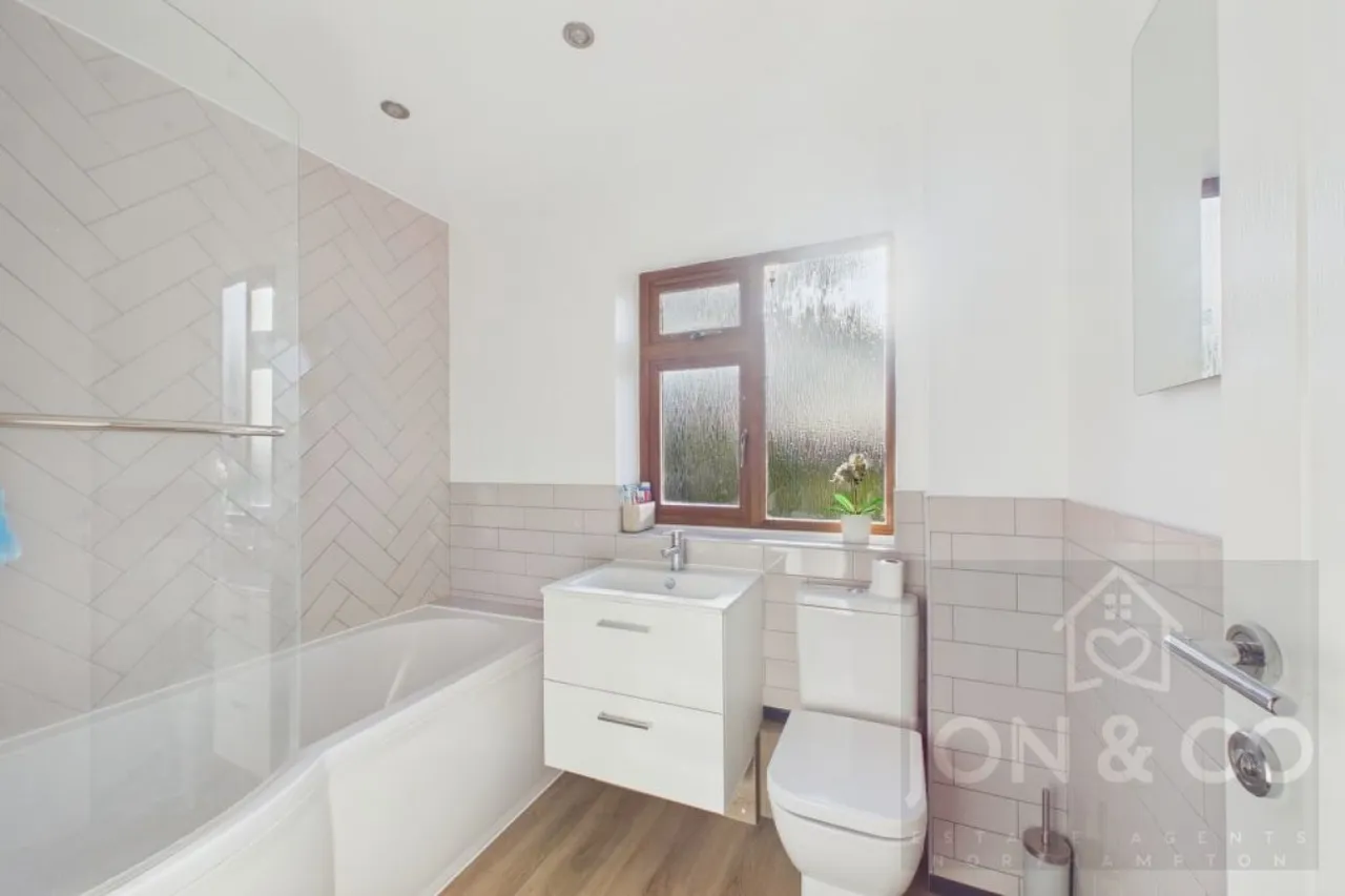 Sherwood Avenue, Kingsthorpe, NN2, photo 19