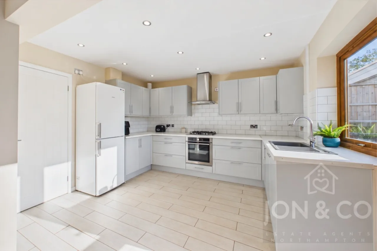 Sherwood Avenue, Kingsthorpe, NN2, photo 2