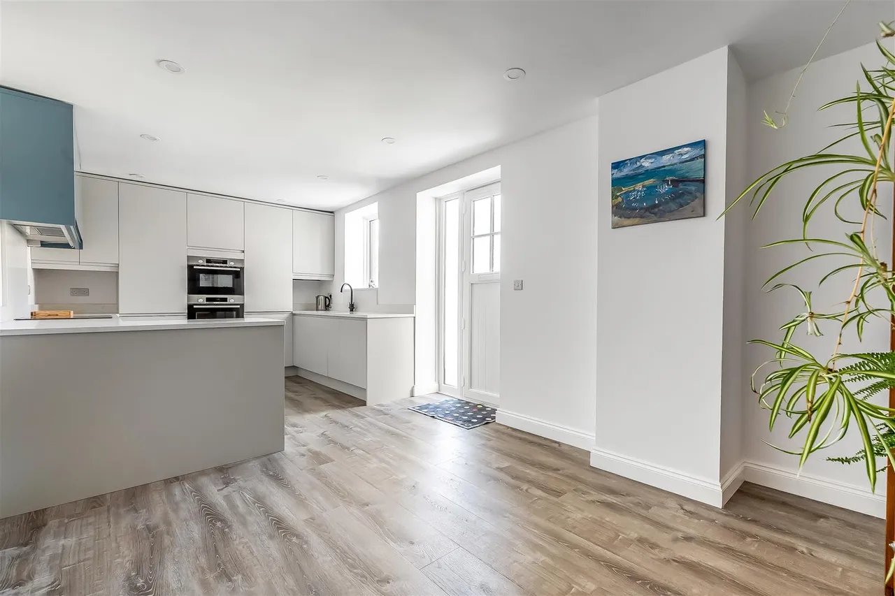 Glebe Road, Dorking, RH4, photo 5