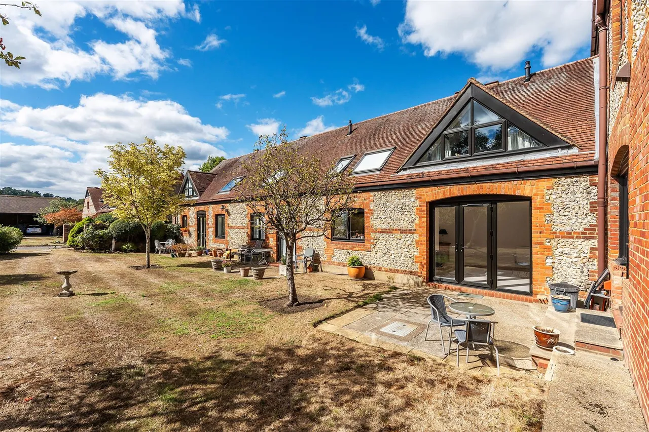 Glebe Road, Dorking, RH4, photo 12