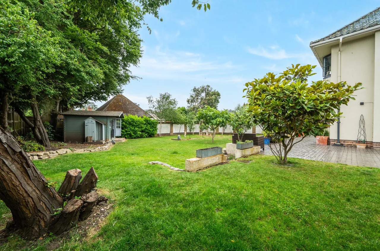 Lamorna Grove, Worthing, BN14, photo 4