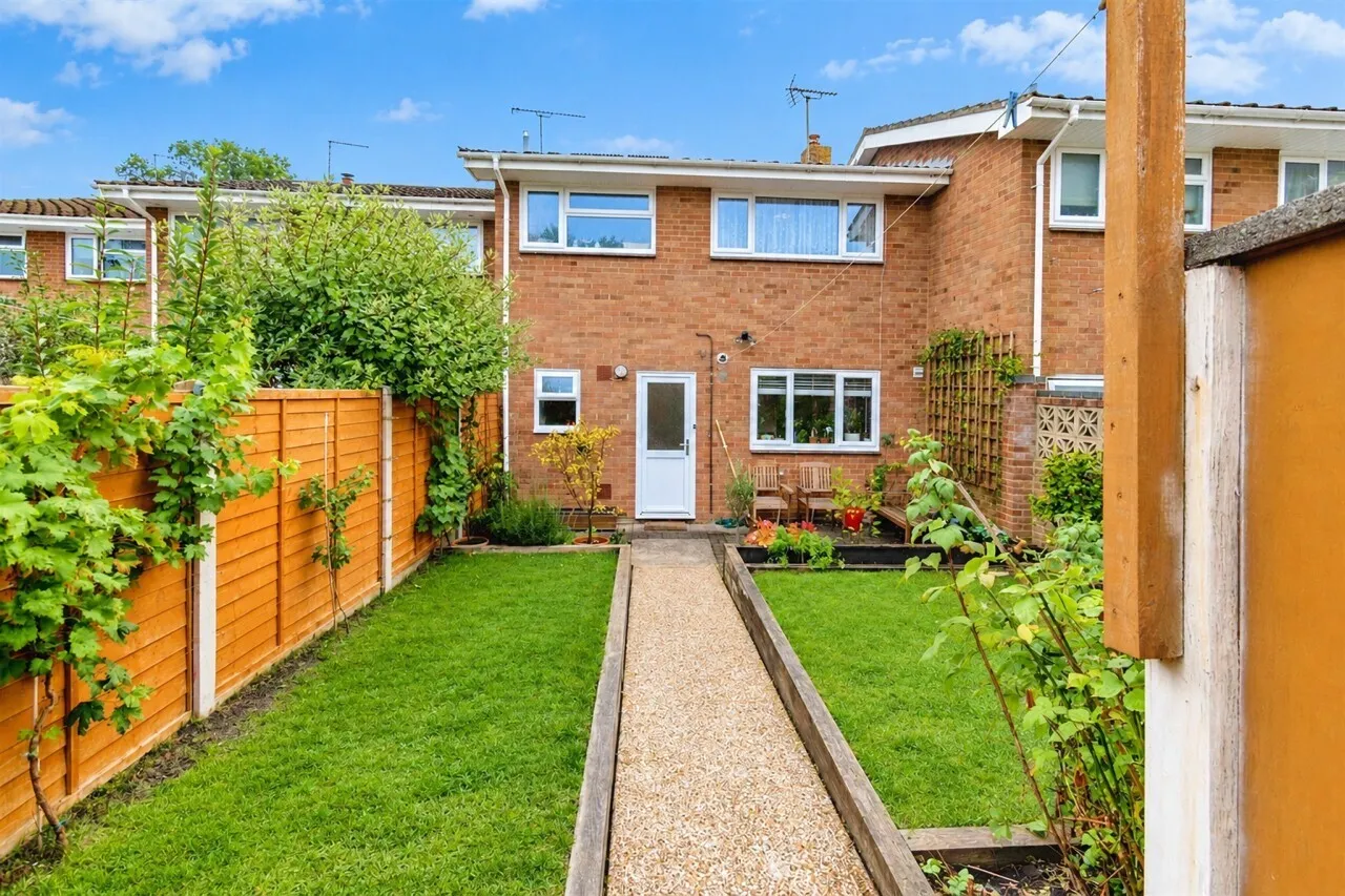 Garfield Close, Bishops Waltham, SO32, photo 17