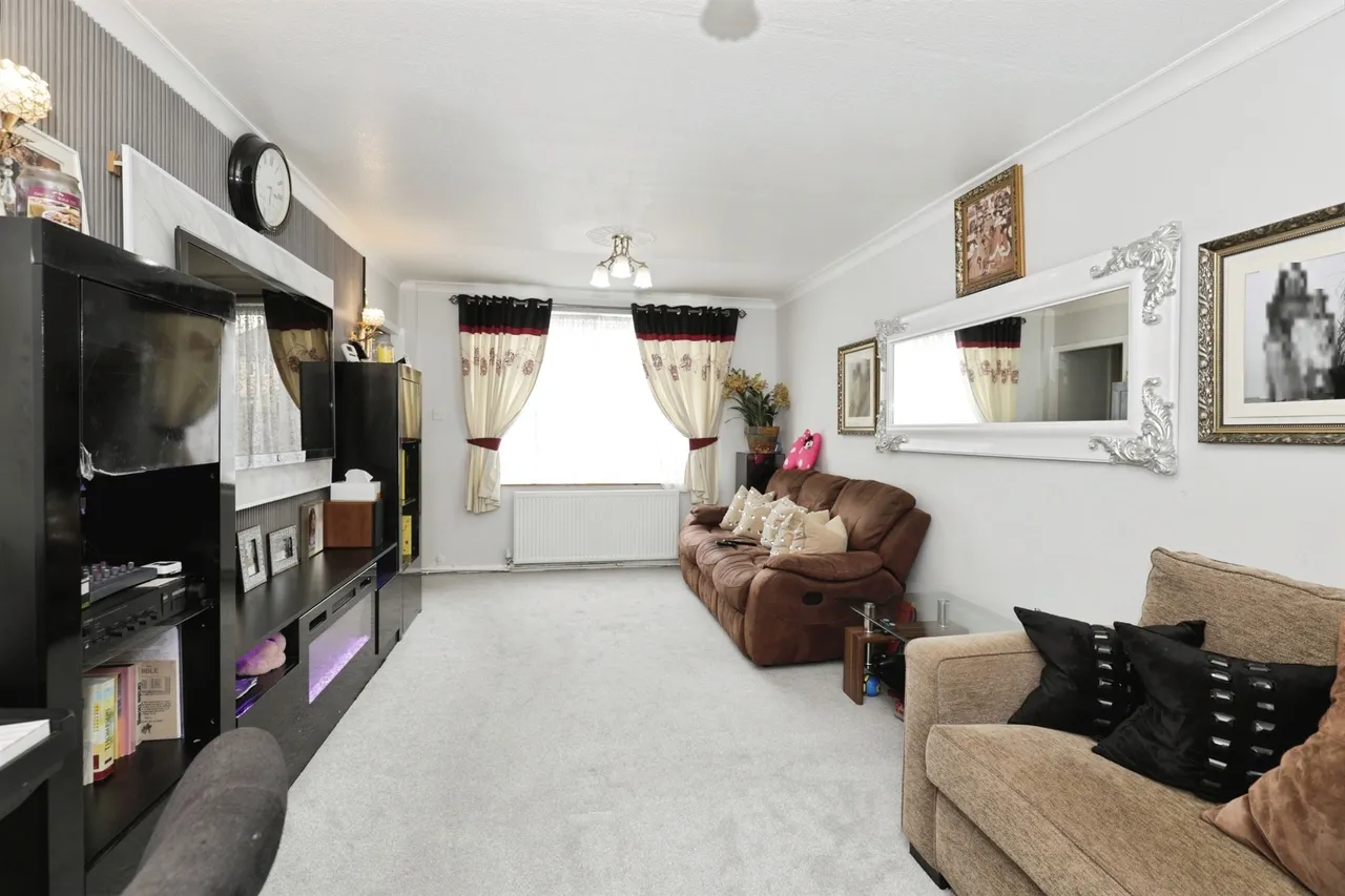 Deanswood Place, Leeds, photo 5