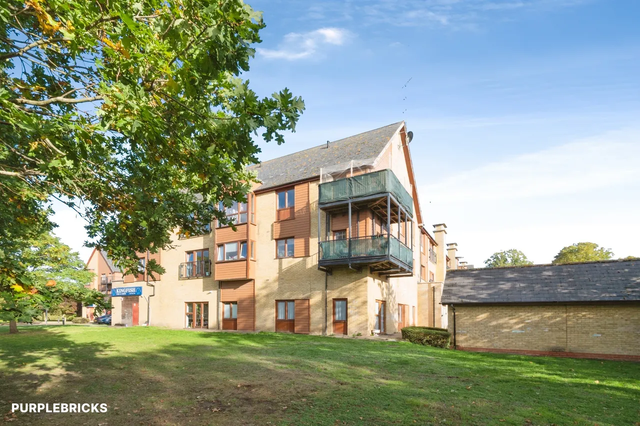 Pelman Way, Epsom, KT19, photo 21