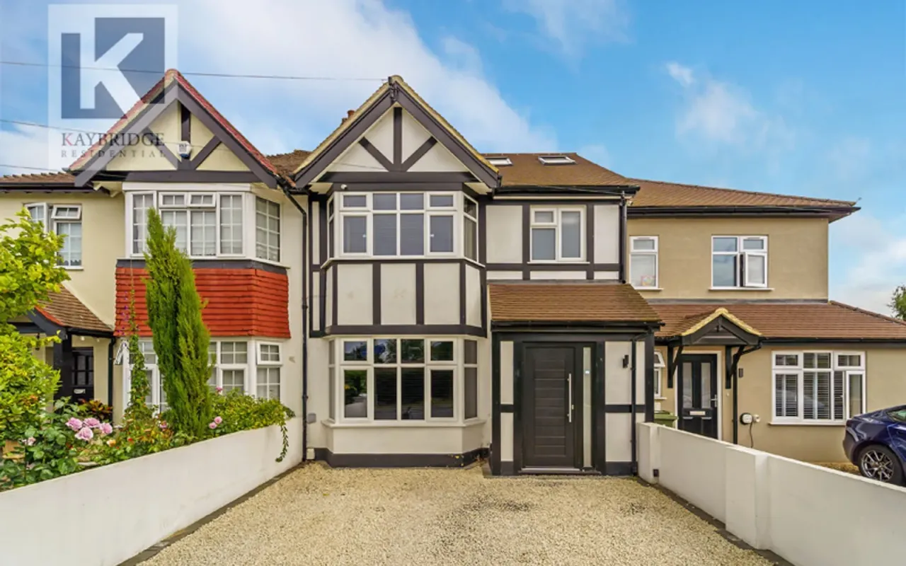 5 bed house for sale — Riverview Road, Epsom, KT19