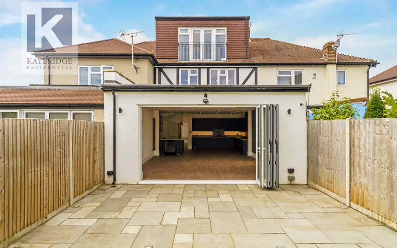 Riverview Road, Epsom, KT19, photo 12