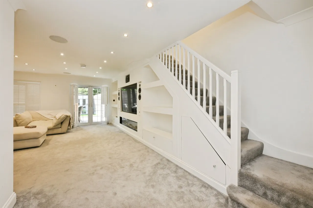 Lilliards Close, Hoddesdon, photo 2