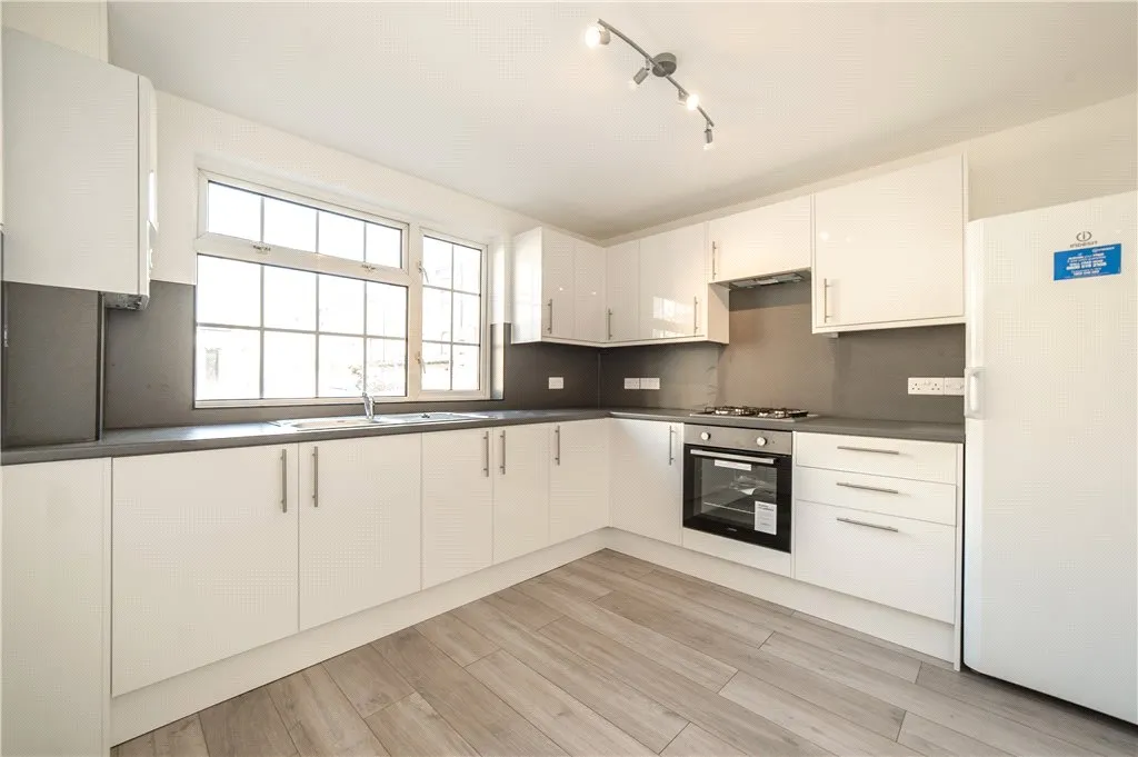 Kett Gardens, London, SW2, photo 2